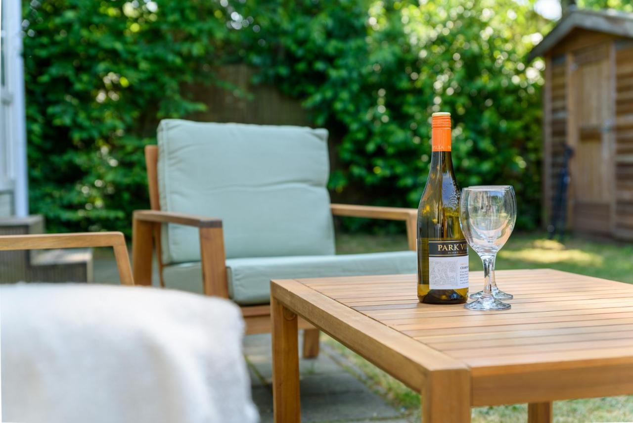 Chalet Met Eigen Tuin Aan De Veluwse Bosrand Putten Exteriér fotografie