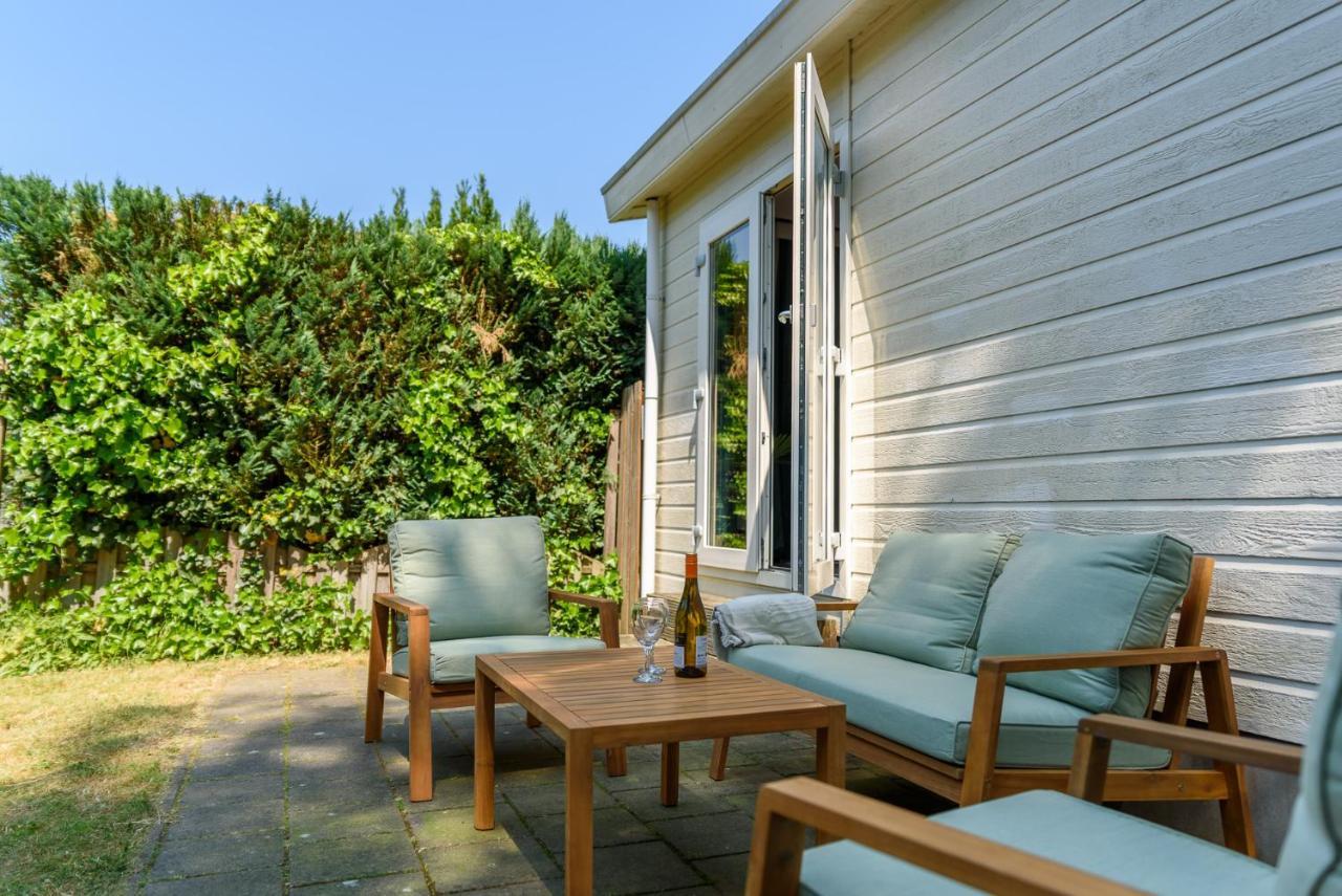Chalet Met Eigen Tuin Aan De Veluwse Bosrand Putten Exteriér fotografie