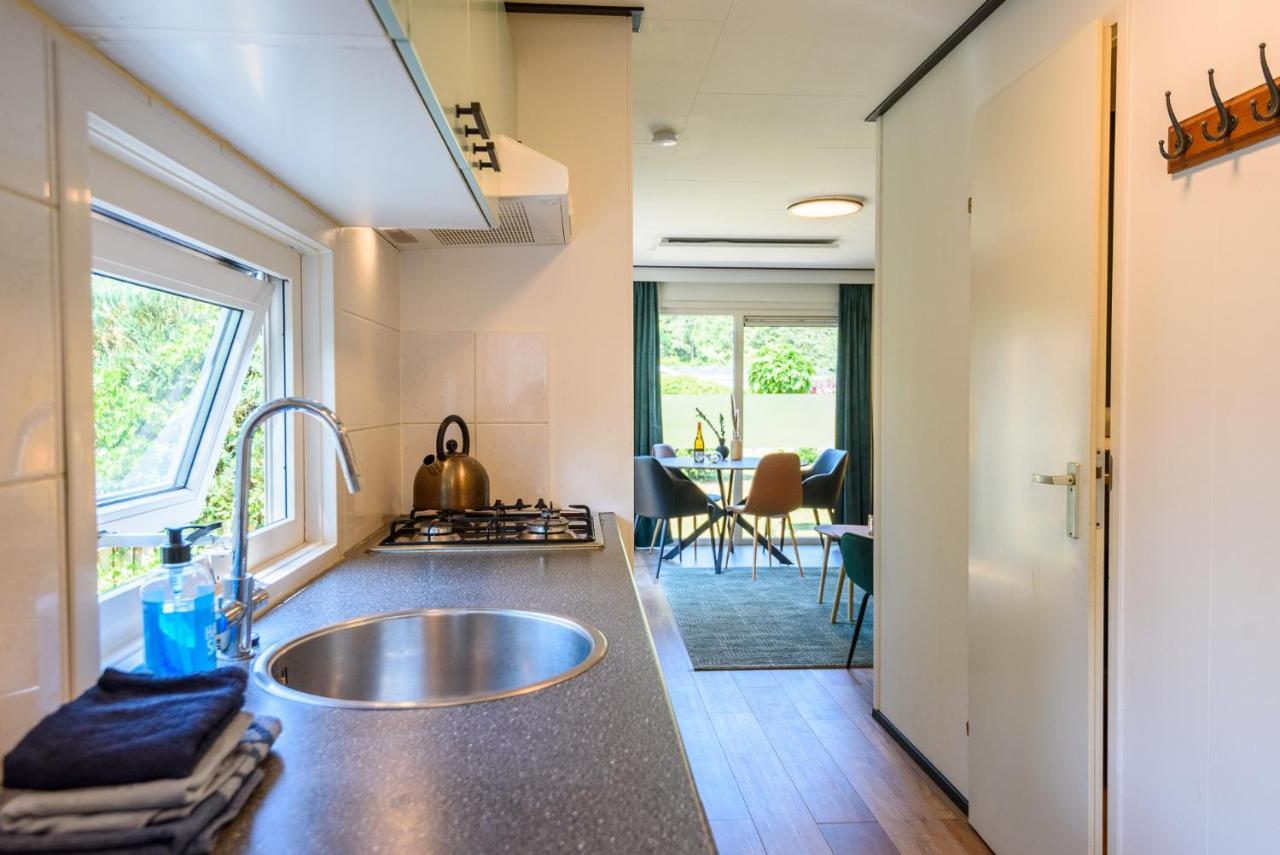 Chalet Met Eigen Tuin Aan De Veluwse Bosrand Putten Exteriér fotografie