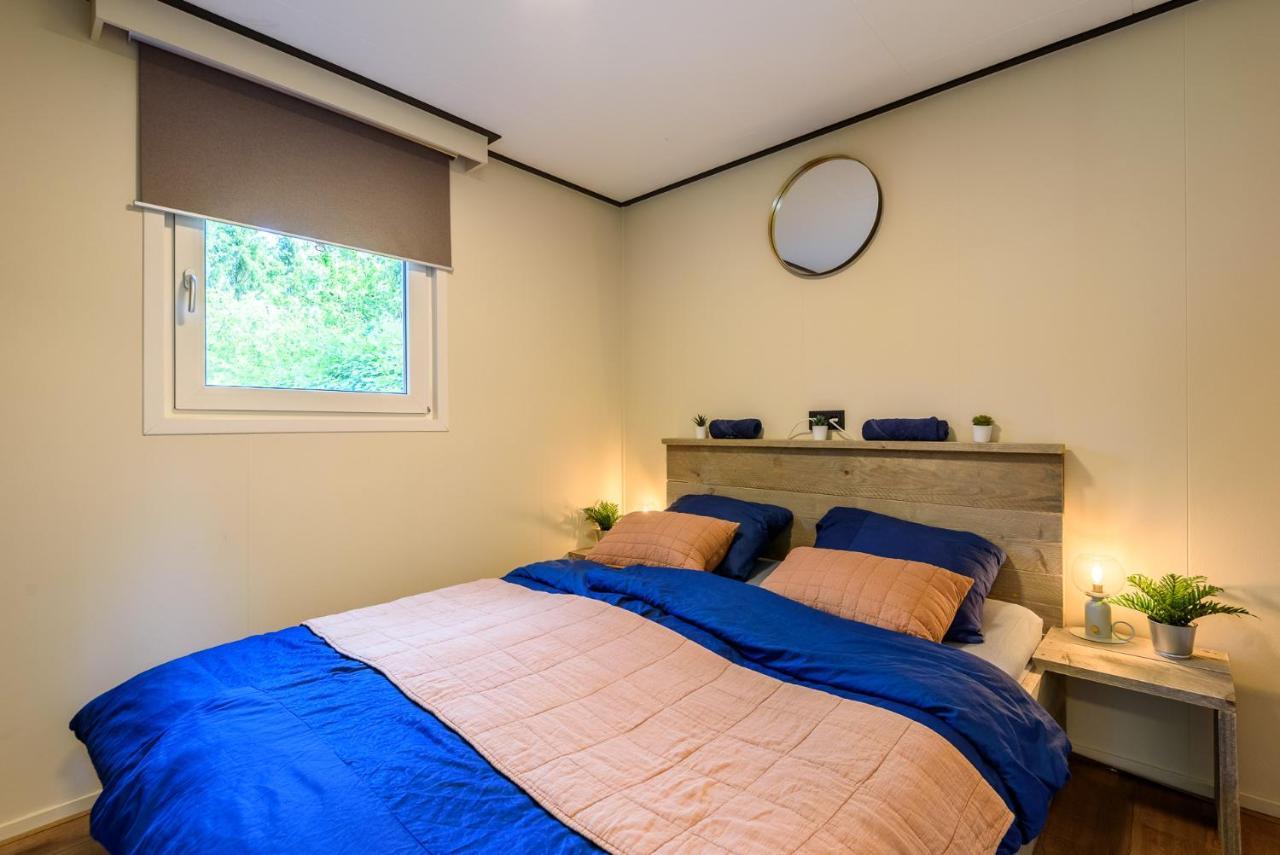 Chalet Met Eigen Tuin Aan De Veluwse Bosrand Putten Exteriér fotografie